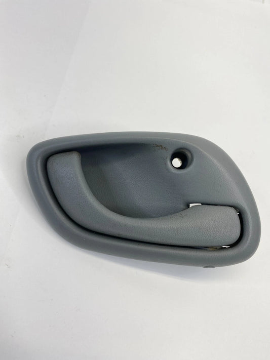 2003-2005 SUZUKI GRAND VITARA FRONT RIGHT PASSENGER INSIDE INNER DOOR HANDLE OEM