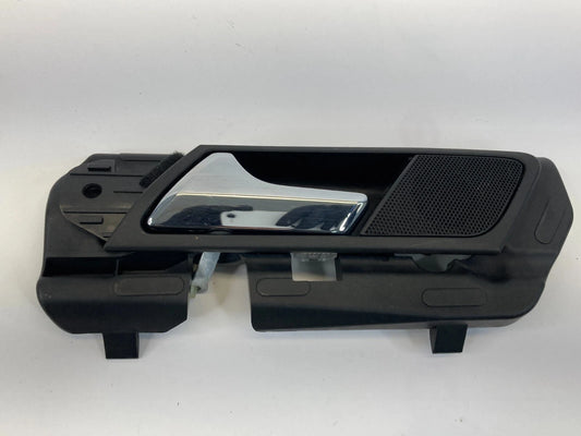 2006 2007 MERCEDES-BENZ ML500 REAR LEFT SIDE INTERIOR DOOR HANDLE W/ TWEETER
