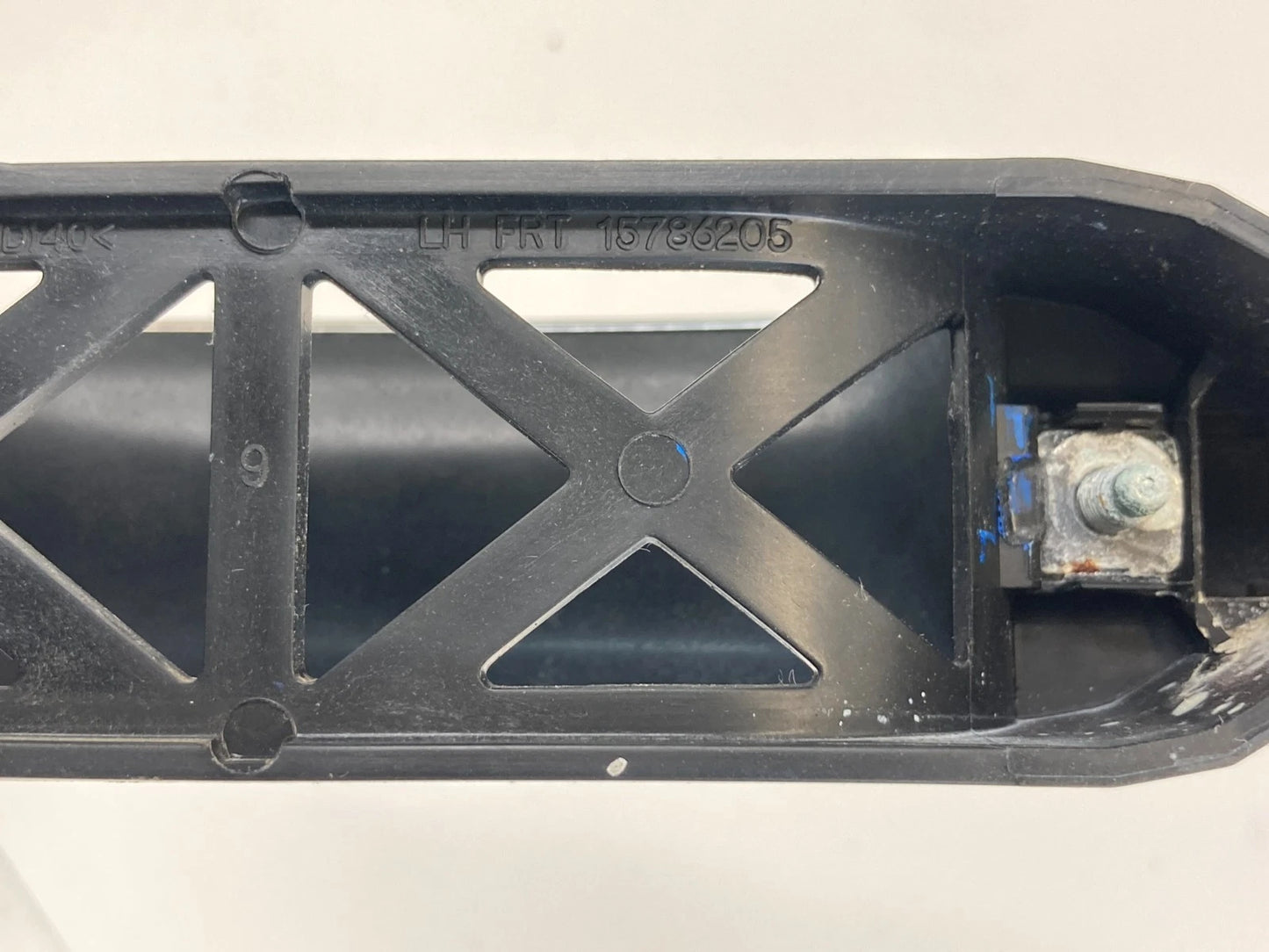 2010-2017 CHEVROLET EQUINOX FRONT LEFT SIDE EXTERIOR DOOR HANDLE ASSY 15786205