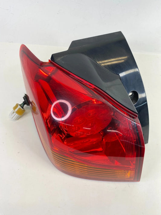 2011-2019 MITSUBISHI OUTLANDER SPORT OUTER TAILLIGHT ASSEMBLY REAR LEFT 8330A878