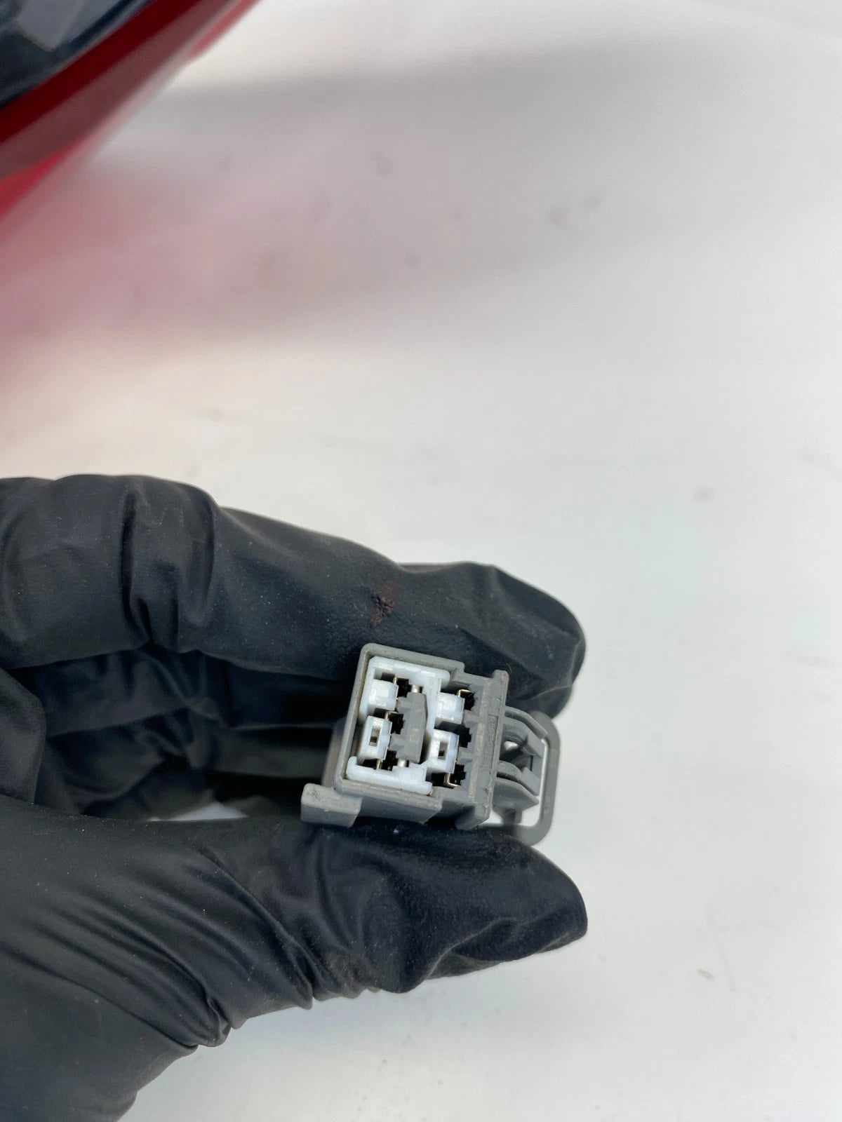 2016-2019 FORD EXPLORER INTERCEPTOR UTILITY LEFT SIDE TAILLIGHT TAILLAMP OEM