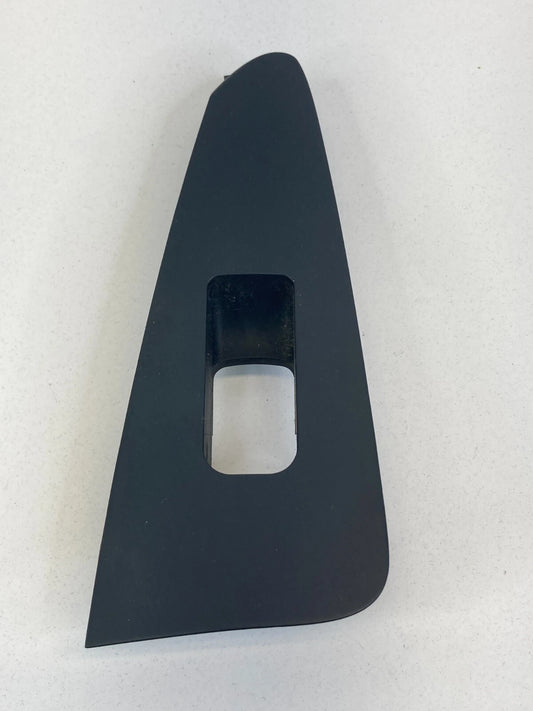 2010-2013 KIA FORTE REAR LEFT SIDE DOOR WINDOW SWITCH BEZEL COVER TRIM 201005752