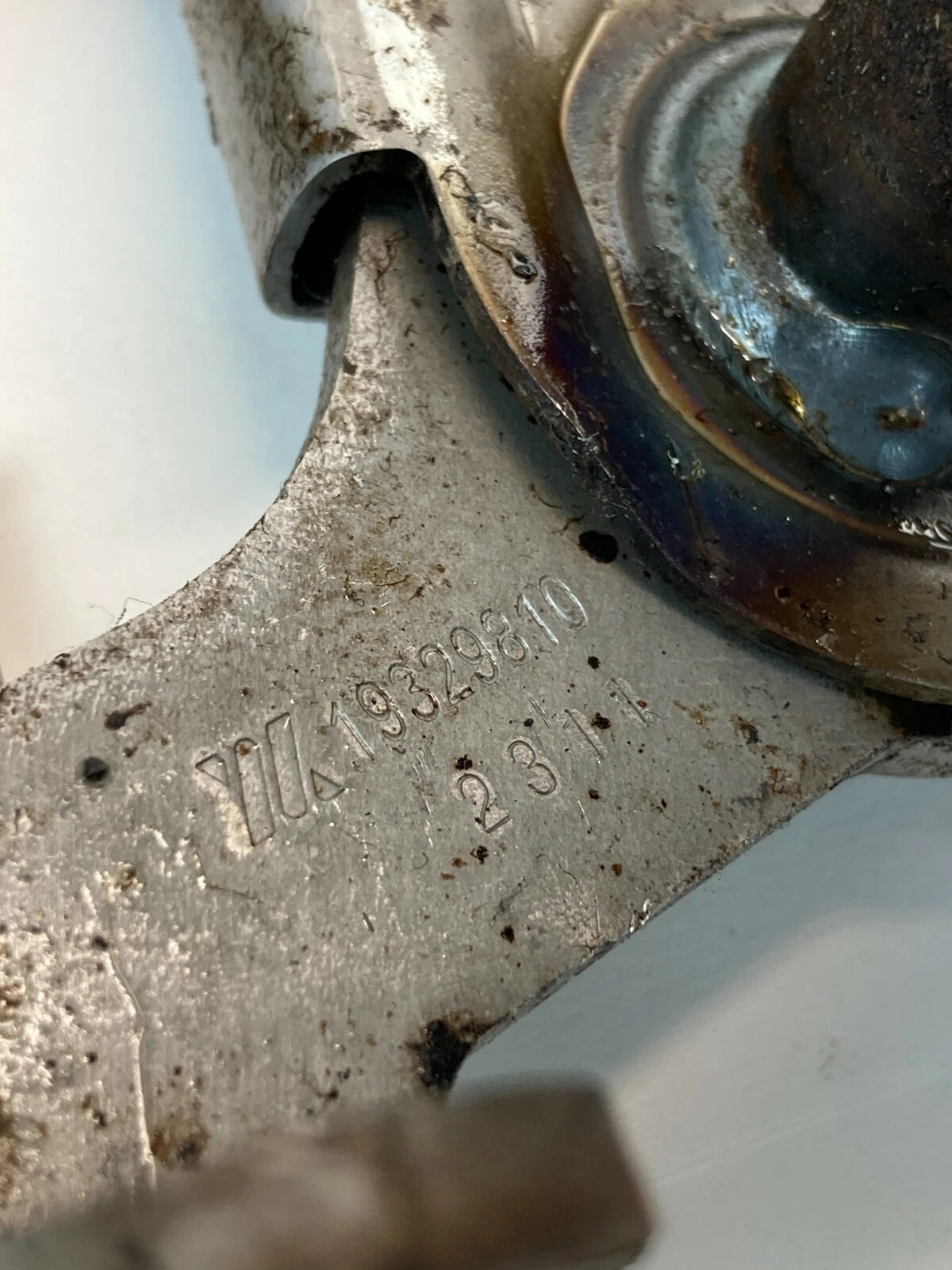 2012-2016 CHEVROLET SONIC EMERGENCY PARKING BRAKE HANDLE LEVER ASSY OEM 19329810