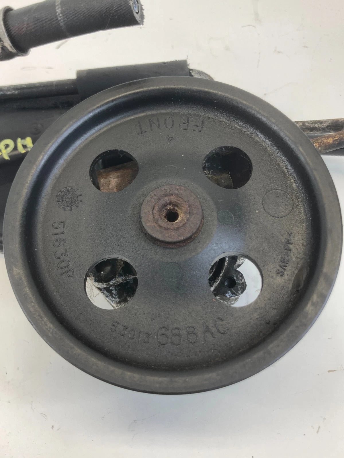 2006-2010 JEEP COMMANDER 4.7L POWER STEERING PUMP W/ PULLEY & RESERVOIR OEM