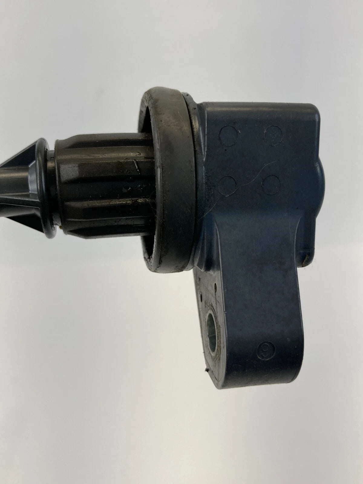 13-22 CHEVROLET MALIBU 14-19 IMPALA ENGINE IGNITER IGNITION COIL 12654078 OEM