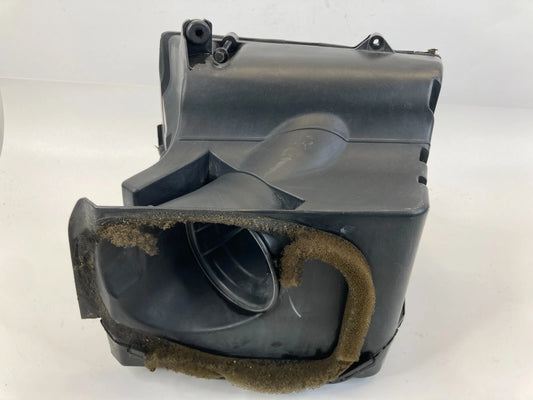 2005 PONTIAC GRAND PRIX 3.8L ENGINE AIR CLEANER INTAKE FILTER BOX ASSEMBLY OEM