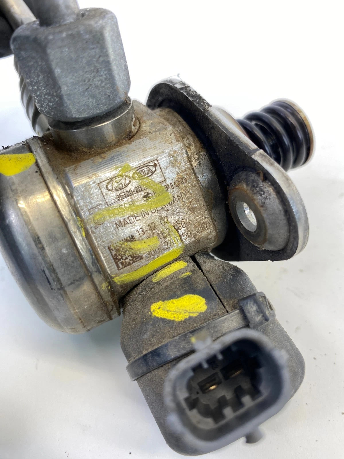 2013 2014 HYUNDAI ACCENT 1.6L ENGINE HIGH PRESSURE FUEL PUMP 35320-2B140 OEM