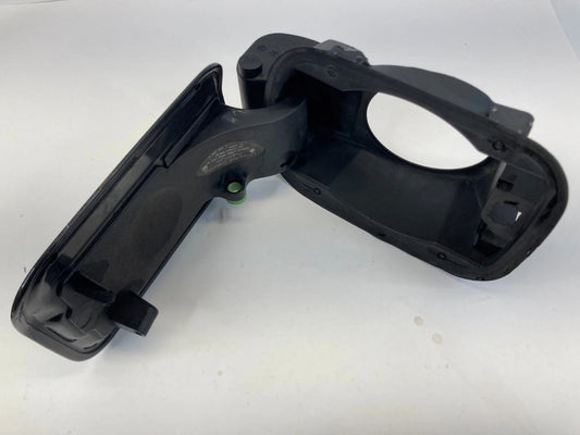 2004-2007 BMW 525I SEDAN FUEL GAS TANK DOOR FILLER LID COVER OEM 7183712