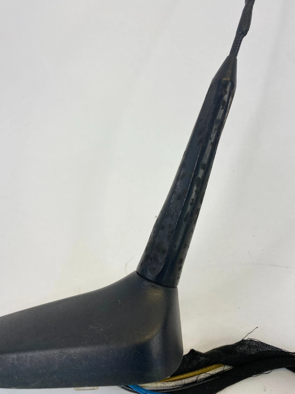 2010 2011 CHEVROLET EQUINOX REAR ROOF AM FM RADIO ANTENNA BASE MAST OEM 20863980