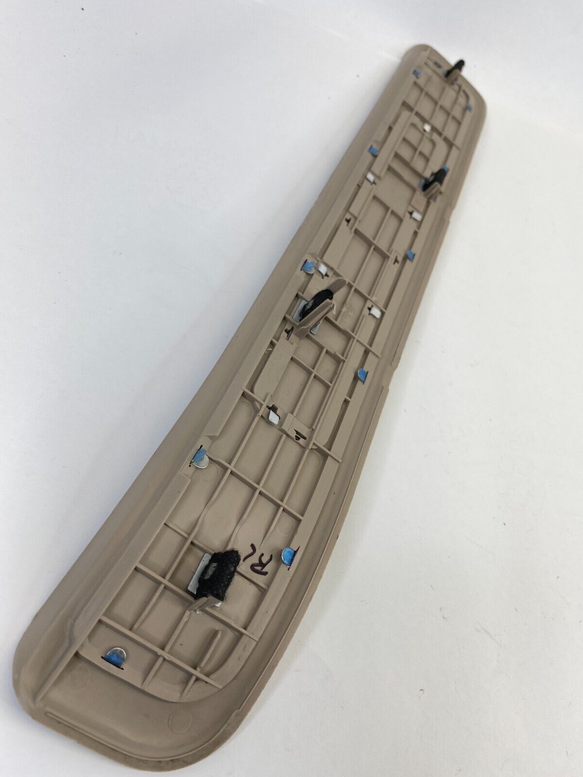 2005-2010 Kia Sportage Rear Left Door Step Scuff Plate Trim 85886-1F000 OEM