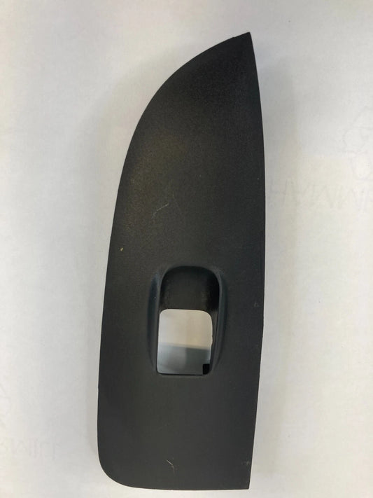 2002-2006 HONDA CR-V CRV REAR RIGHT WINDOW SWITCH BEZEL TRIM COVER 83760-S9A-A0