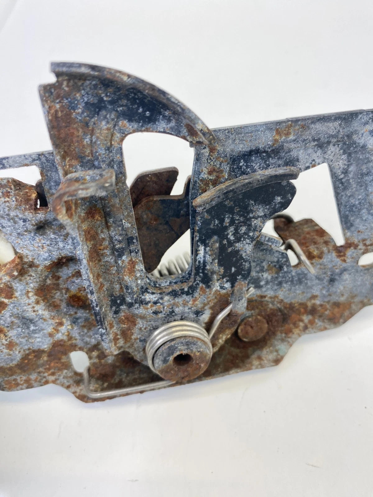 2013-2019 FORD ESCAPE 2012 FORD FOCUS FRONT HOOD LOCK LATCH RELEASE ACTUATOR OEM