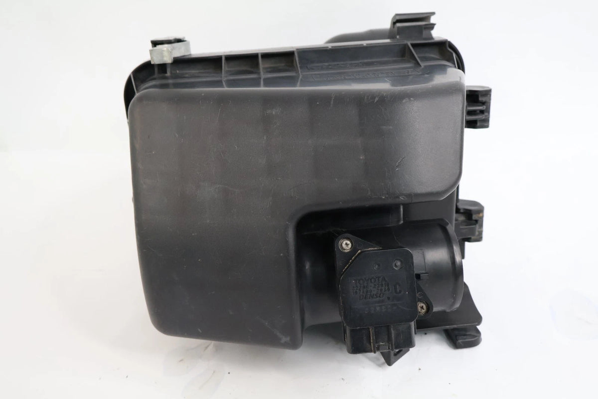 2007-2018 TOYOTA YARIS 1.5L ENGINE AIR CLEANER INTAKE FILTER HOUSING 17705-21100