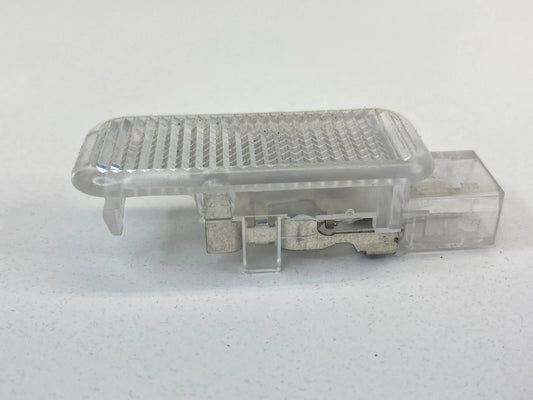 2006-2018 AUDI A6 2005-2018 A6 QUATTRO INTERIOR COURTESY LIGHT LAMP 4B094741 OEM