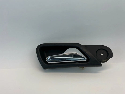 2006-2007 MERCEDES-BENZ C280 FRONT RIGHT SIDE PASSENGER INNER DOOR HANDLE OEM