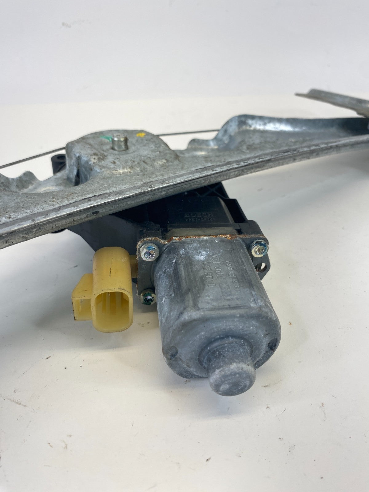 2008-2012 Buick Enclave Rear Left Back Side Door Window Motor w/ Regulator