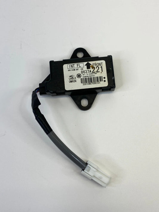 2008-2017 MITSUBISHI LANCER LEFT KEYLESS ENTRY ANTENNA RECEIVER 8637A221 OEM