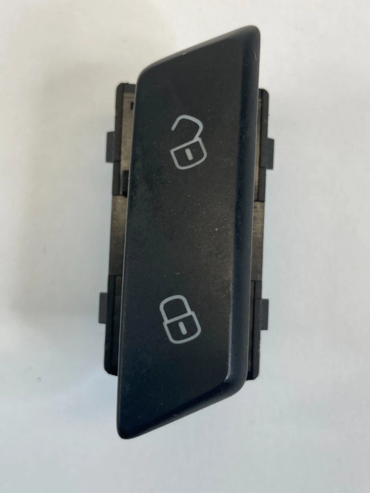 2012-2015 VW VOLKSWAGEN PASSAT REAR LEFT SIDE DOOR LOCK SWITCH 561962135 OEM