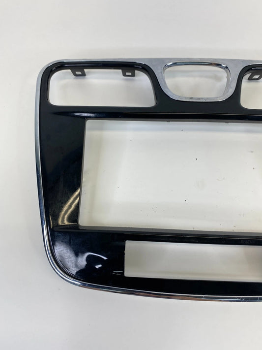 2011-2014 CHRYSLER 200 CENTER DASH RADIO CLOCK & HAZARD SWITCH BEZEL TRIM OEM