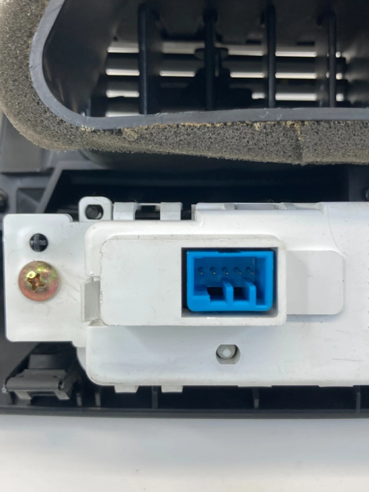 05-08 ACURA TL CENTER DASH AIR VENT GRILLE W/CLOCK DISPLAY & HAZARD SWITCH OEM