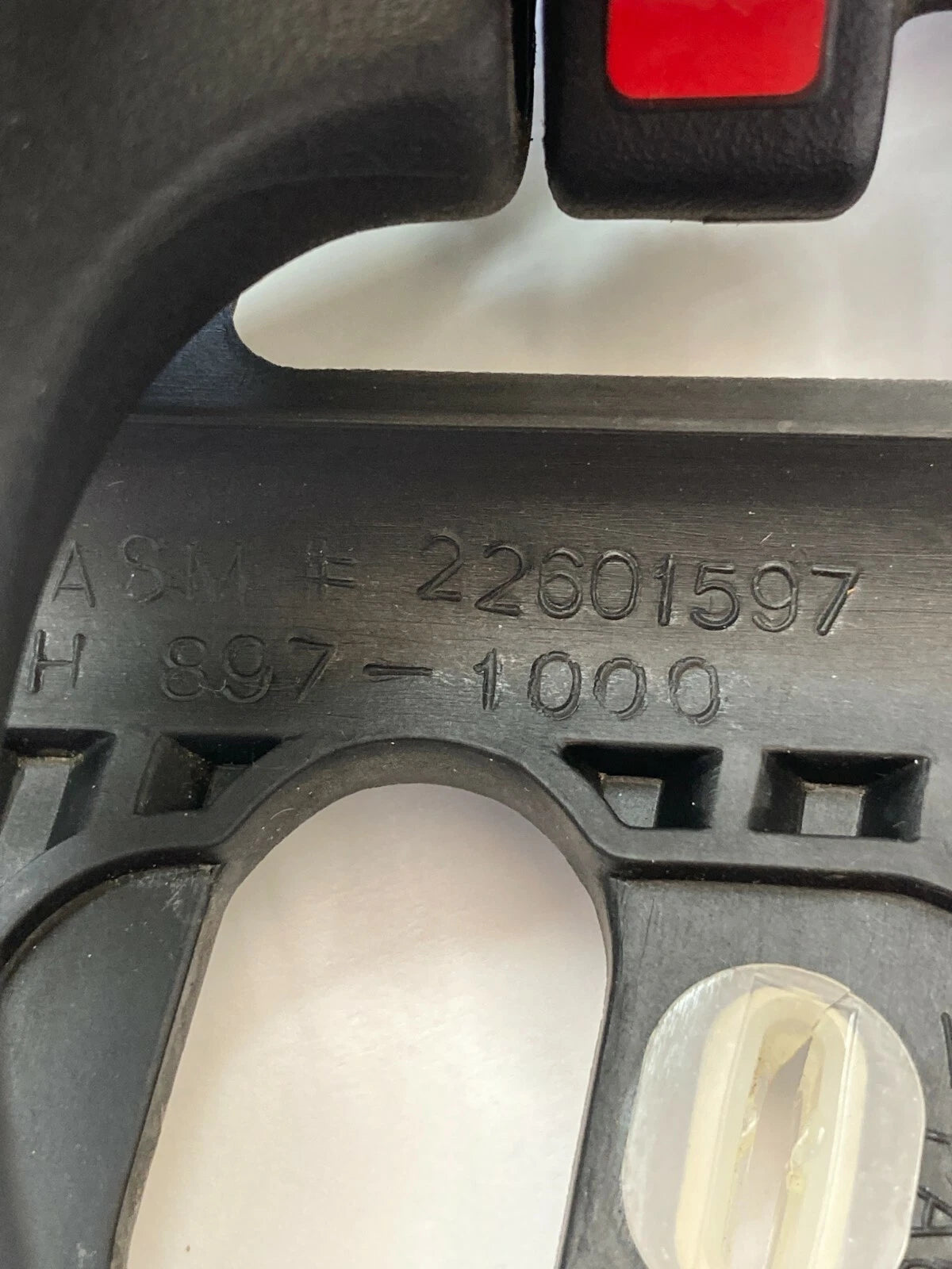 1997-2003 CHEVROLET MALIBU REAR LEFT DRIVER SIDE INTERIOR DOOR HANDLE 22601597