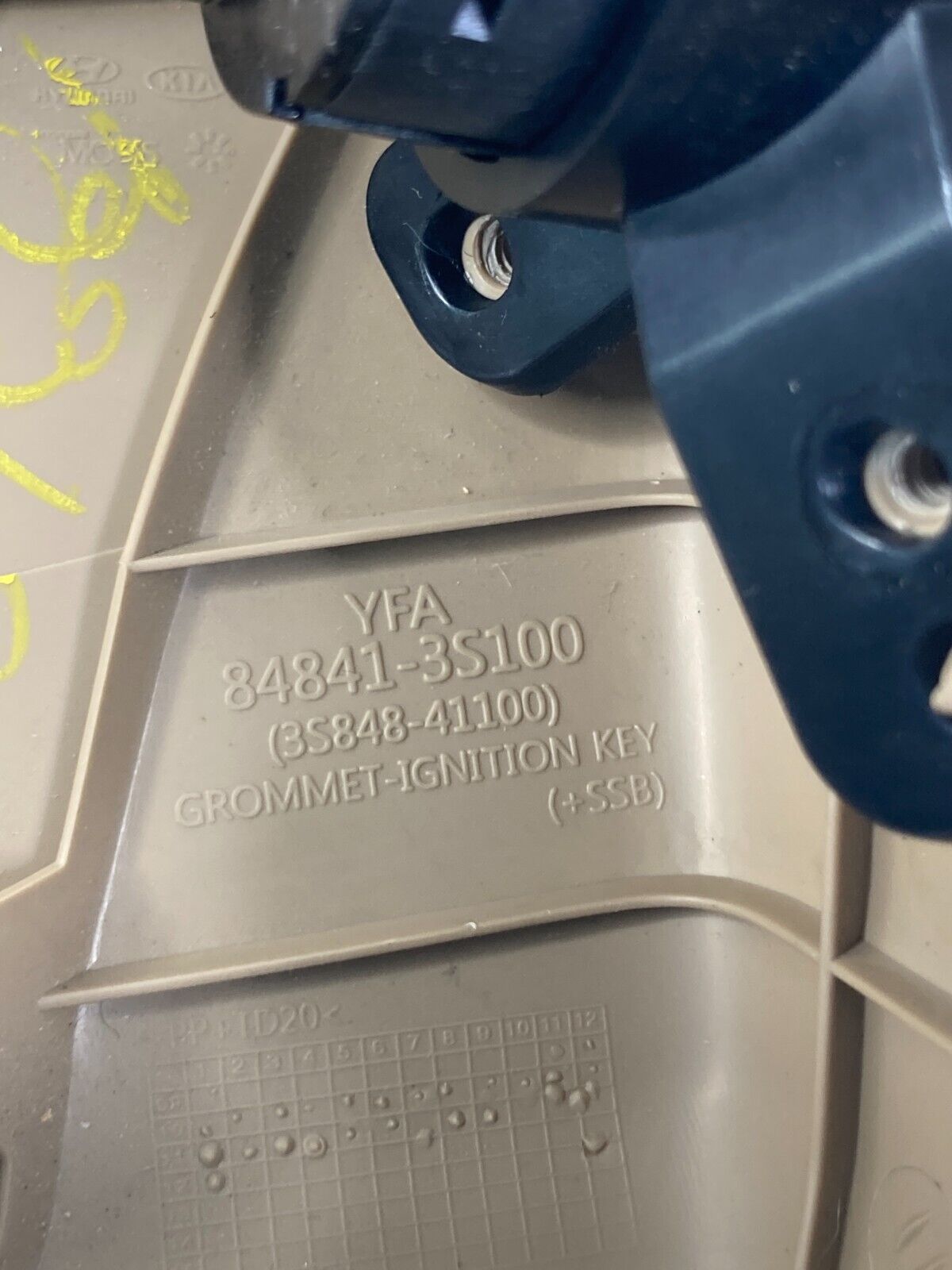 11-14 Hyundai Sonata Dash Engine Start Stop Button w Bezel Panel Trim 848413S100