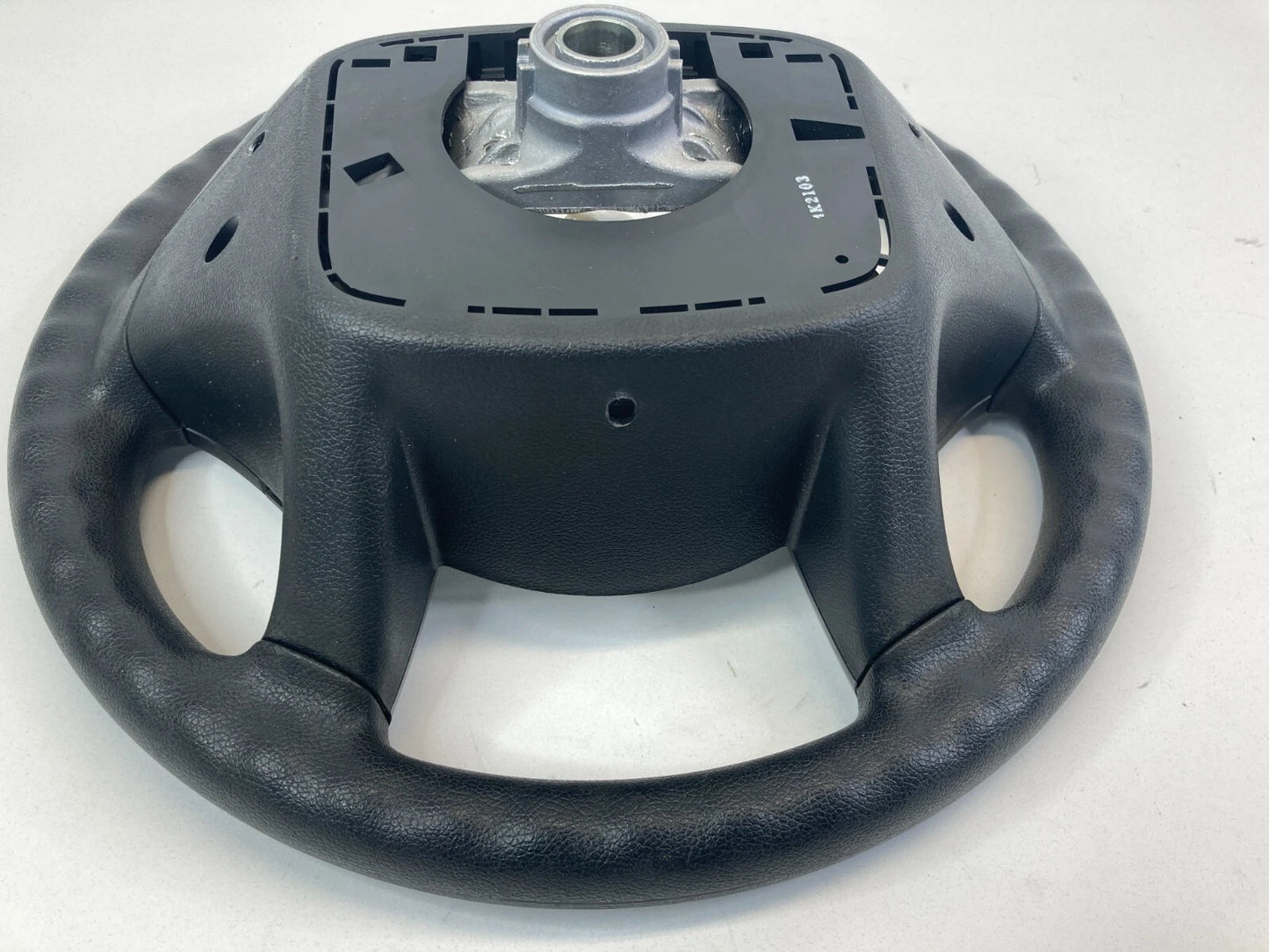 2014-2016 HYUNDAI ELANTRA SEDAN STEERING WHEEL W/CRUISE CONTROL SWITCHES OEM