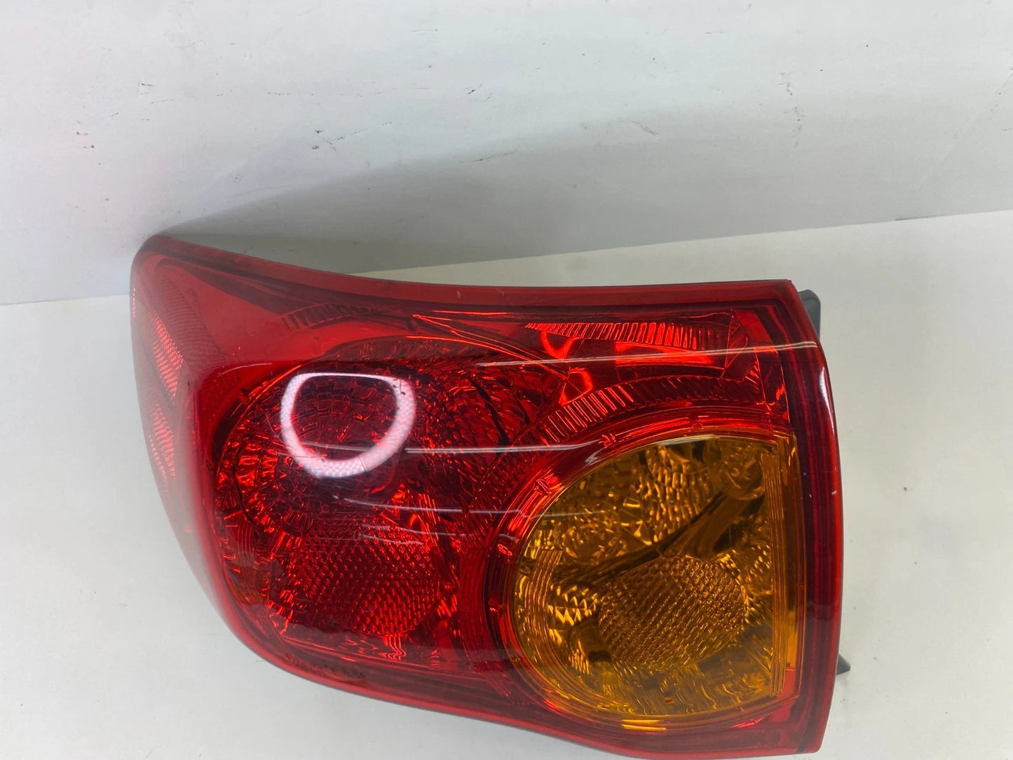 2009 2010 TOYOTA COROLLA REAR LEFT DRIVER SIDE OUTER TAILLIGHT TAIL LAMP LED OEM