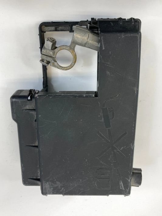 2011-2017 BUICK REGAL BATTERY FUSE BLOCK POSITIVE COMPARTMENT BLACK OEM 22902909