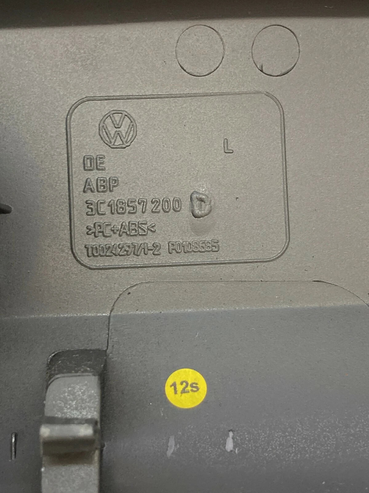 06-10 VW PASSAT 09-11 VW CC DASH PANEL STEERING COLUMN BEZEL TRIM 3C1857200D