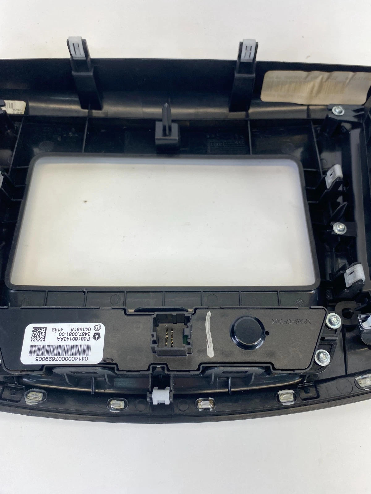 15-17 Chrysler 200 Dash Radio Bezel Trim w/ Air Vent & Hazard Switch 68160143AA