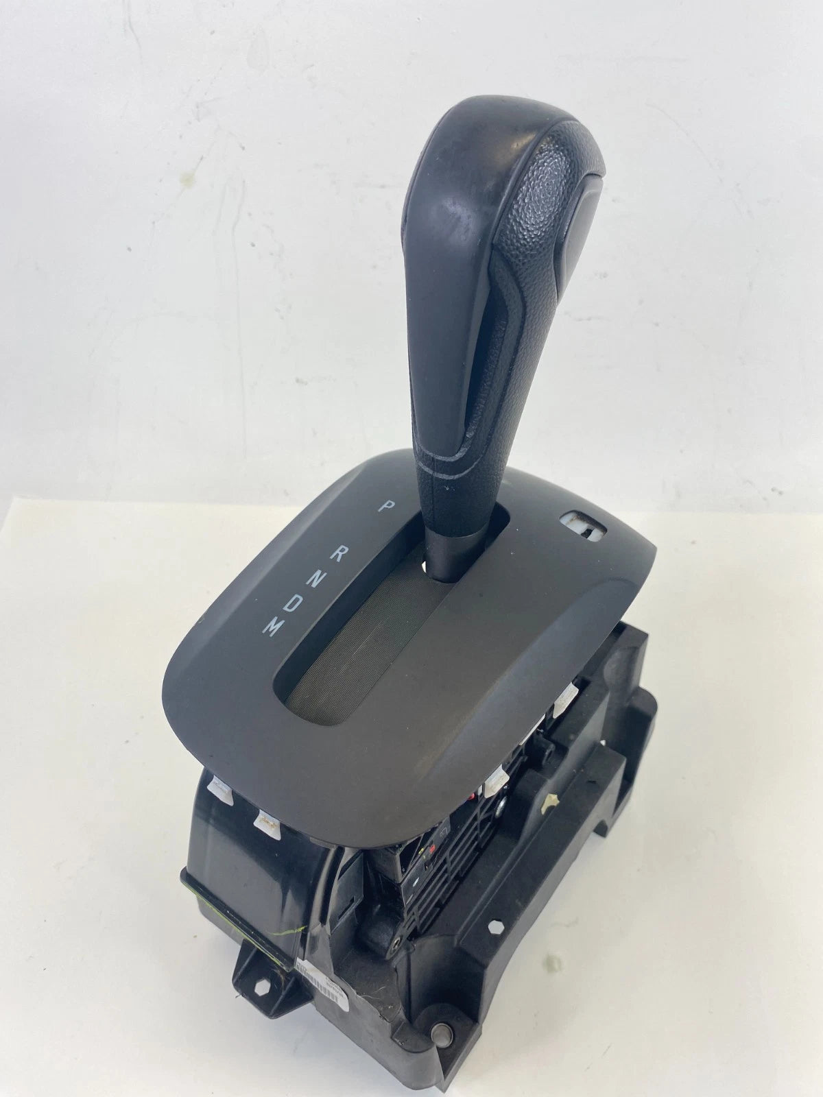 2017-2022 CHEVY TRAX A/T TRANSMISSION FLOOR GEAR SHIFTER LEVER ASSY 42643055 OEM
