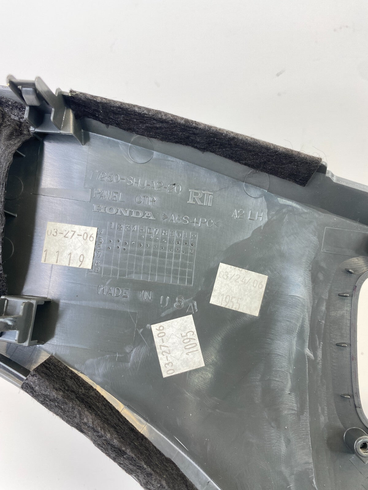 05-10 Honda Odyssey Center Dash AC Climate Control Bezel Trim 77250-SHJ-A220 OEM