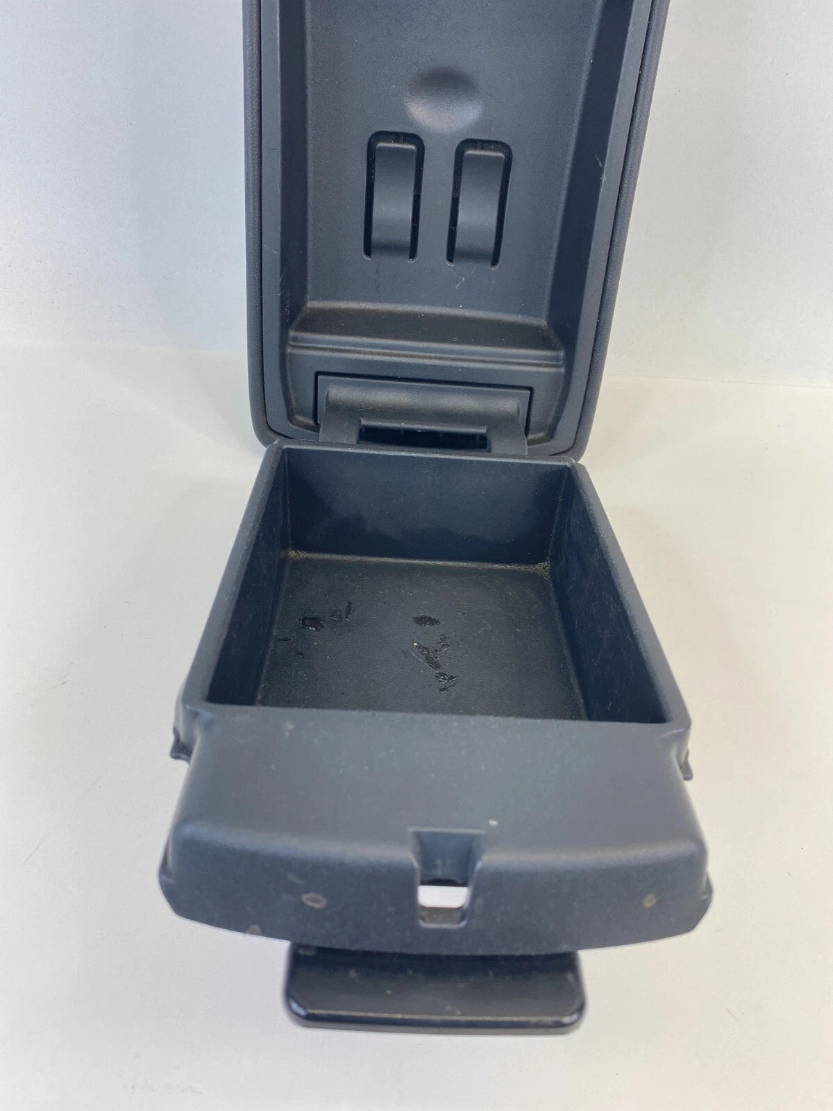 04 05 06 MAZDA 3 CENTER CONSOLE ARM REST ARMREST LID COVER CAP STORAGE OEM