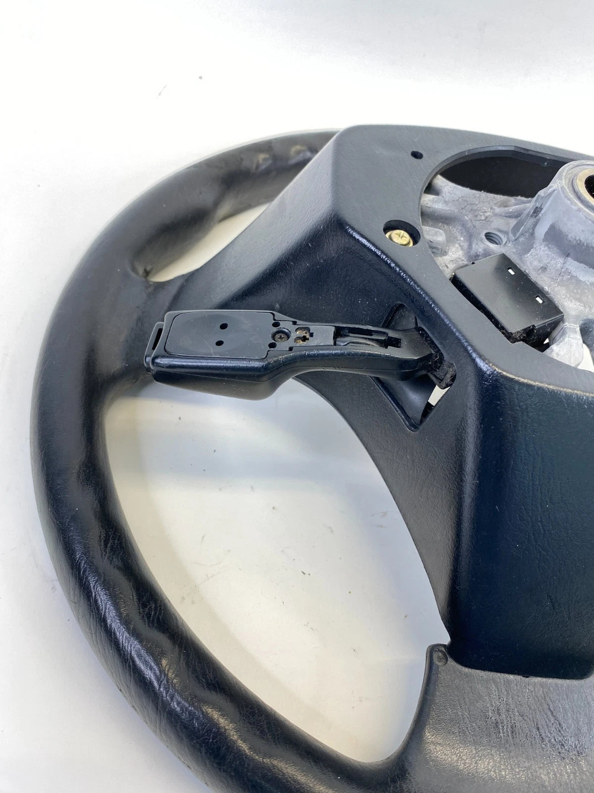 2001-2003 TOYOTA RAV4 LEFT SIDE STEERING WHEEL W/ CRUISE CONTROL SWITCH OEM