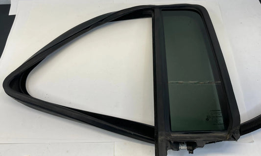 08 09 10 11 12 JEEP LIBERTY REAR LEFT BACK SIDE WINDOW VENT QUARTER GLASS OEM