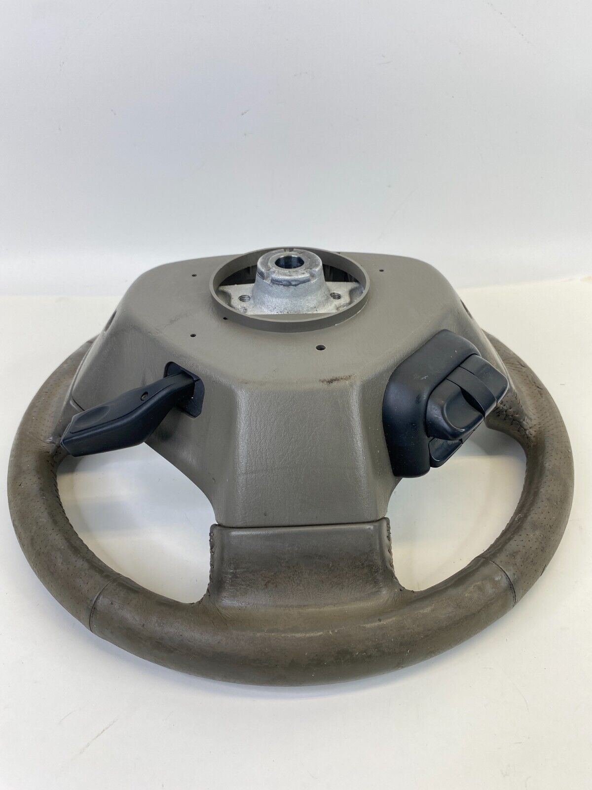 2003-2006 Suzuki XL-7 2.7L A/T 4WD Steering Wheel Assy W/ Cruise Controls OEM