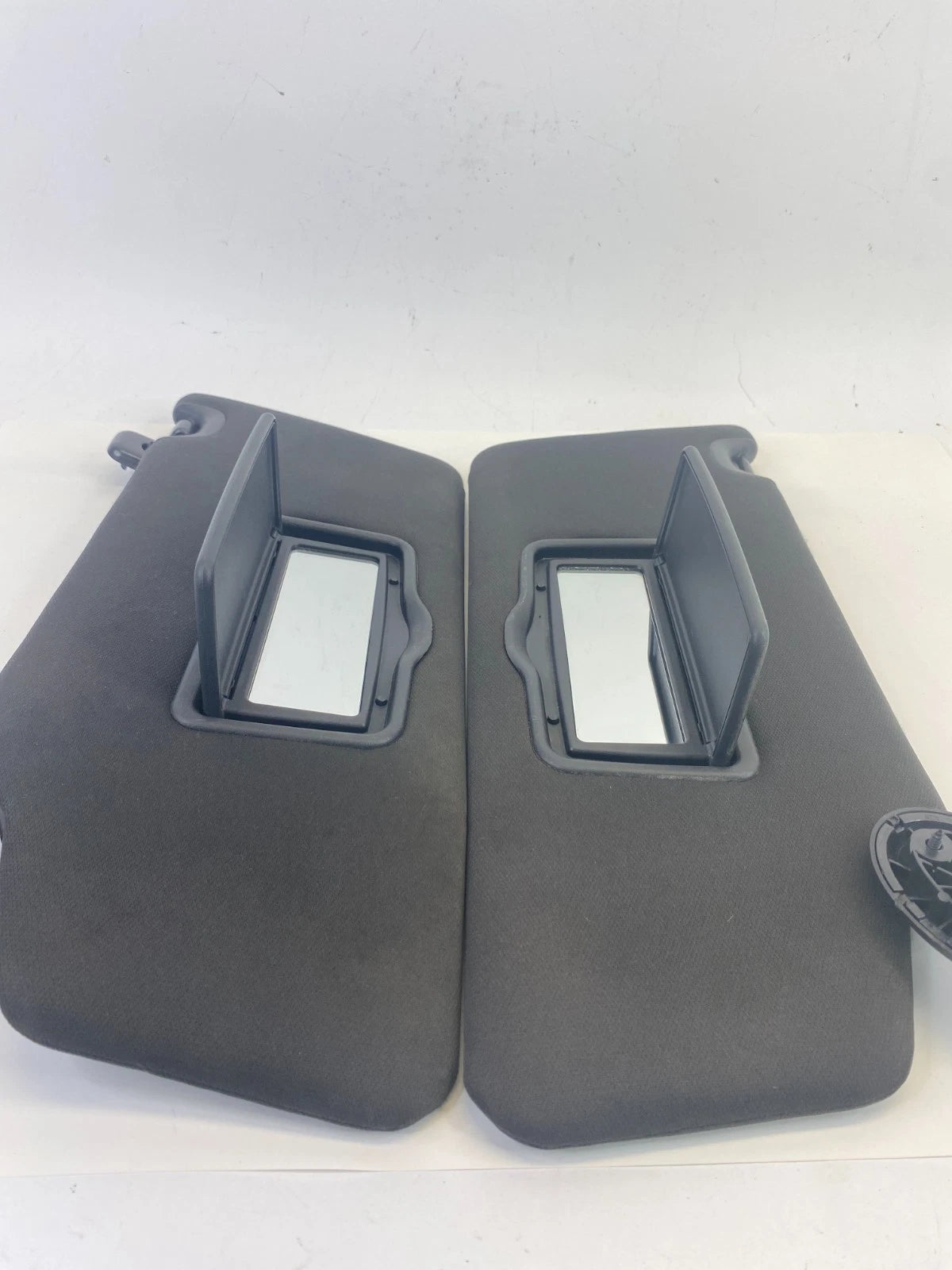 13-15 FORD EXPLORER INTERCEPTOR UTILITY LEFT RIGHT SUNVISOR SUN VISOR SET PAIR