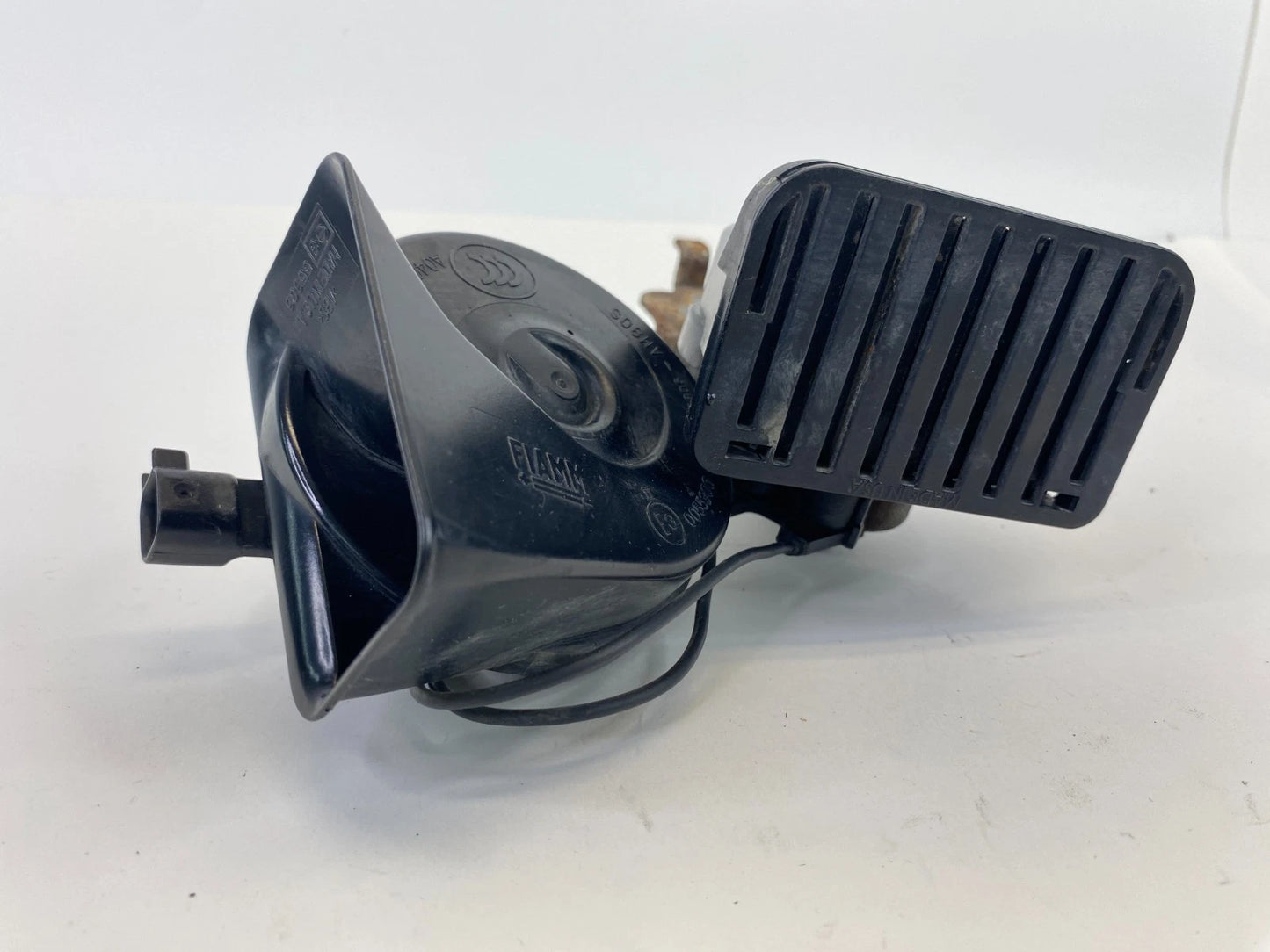 2013-2016 FORD ESCAPE LOW & HIGH TONE HORN PITCH ALARM SIGNAL 55806 AM80S OEM