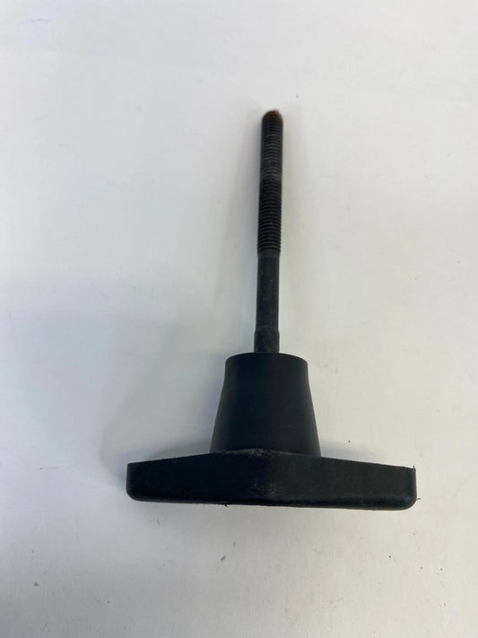 2002-2007 SATURN VUE SPARE TIRE JACK HOLDER RETAINER HOLD DOWN BOLT SCREW OEM