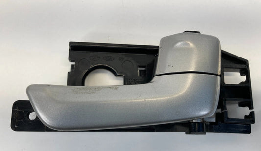 05-10 KIA SPORTAGE REAR RIGHT PASSENGER INNER DOOR HANDLE SILVER OEM 82613-1F000