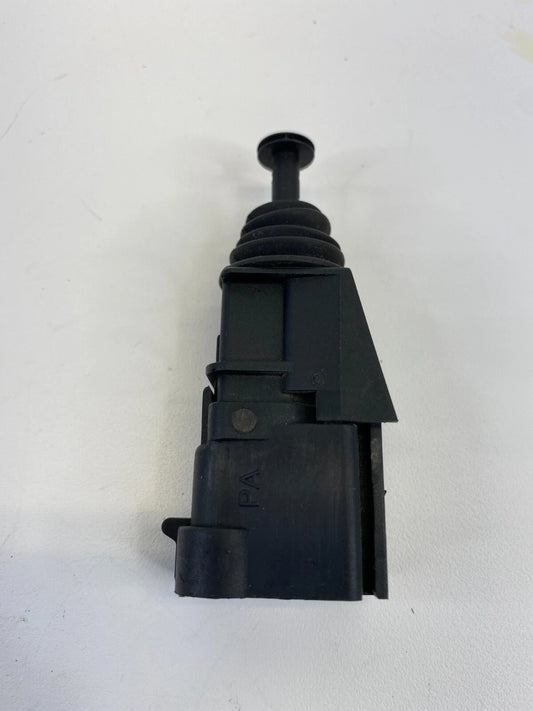 99-11 SAAB 9-3 99-09 SAAB 9-5 HOOD AJAR INDICATOR CONTACT SWITCH 90355463 OEM