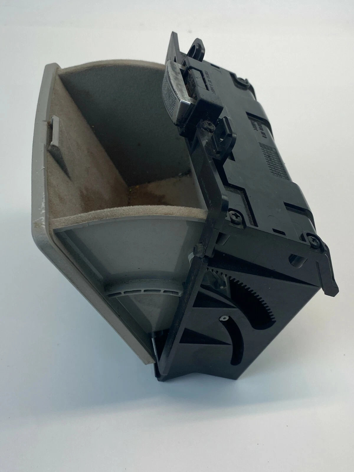 2008 SATURN VUE REAR CENTER CONSOLE COMPARTMENT STORAGE OEM