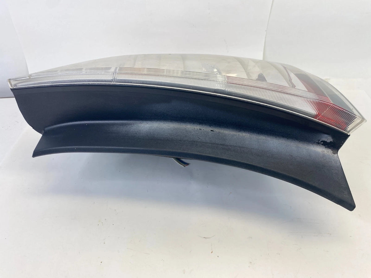 06-09 TOYOTA PRIUS PASSENGER SIDE TAIL LIGHT TAILLIGHT LAMP ASSY AIP2R3ST OEM