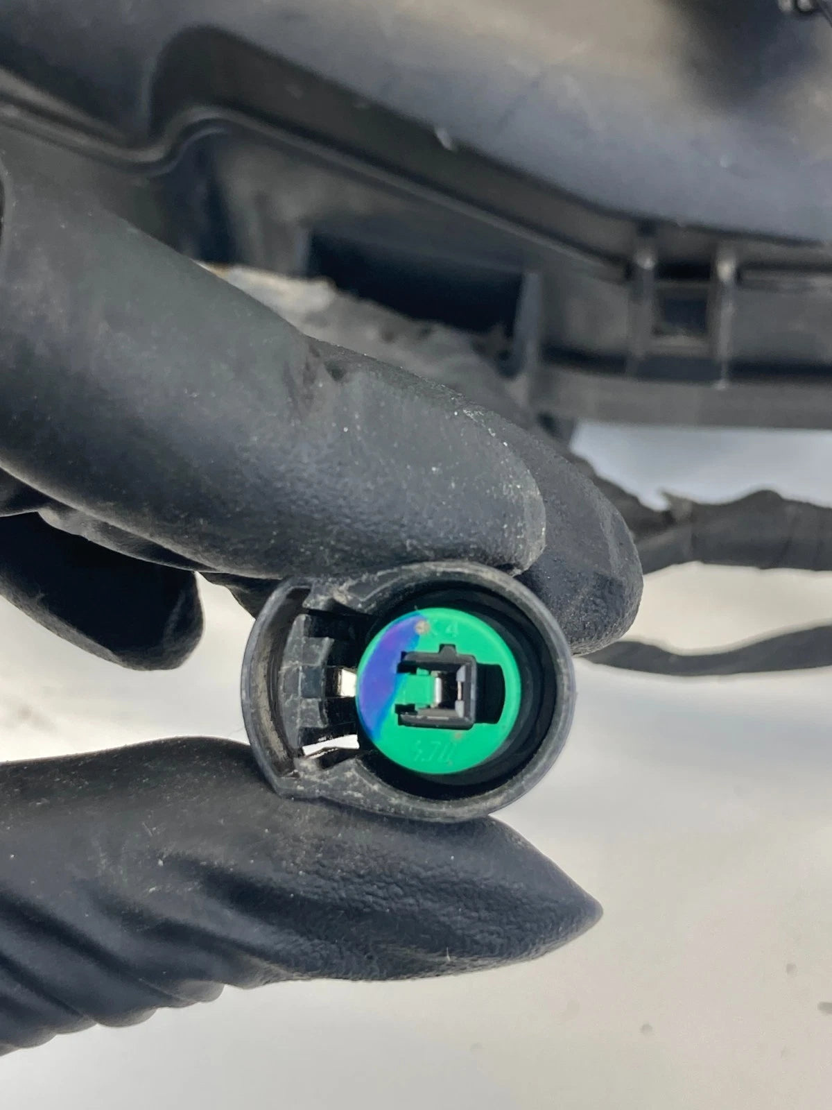 2011-2014 HYUNDAI SONATA 2.4L L4 A/T ENGINE COMPARTMENT FUSE BOX RELAY JUNCTION