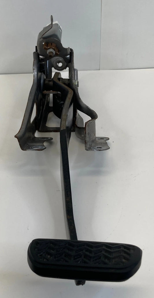 2008-2014 SCION XD AUTOMATIC BRAKE STOP PEDAL MOUNT SUPPORT ASSEMBLY OEM