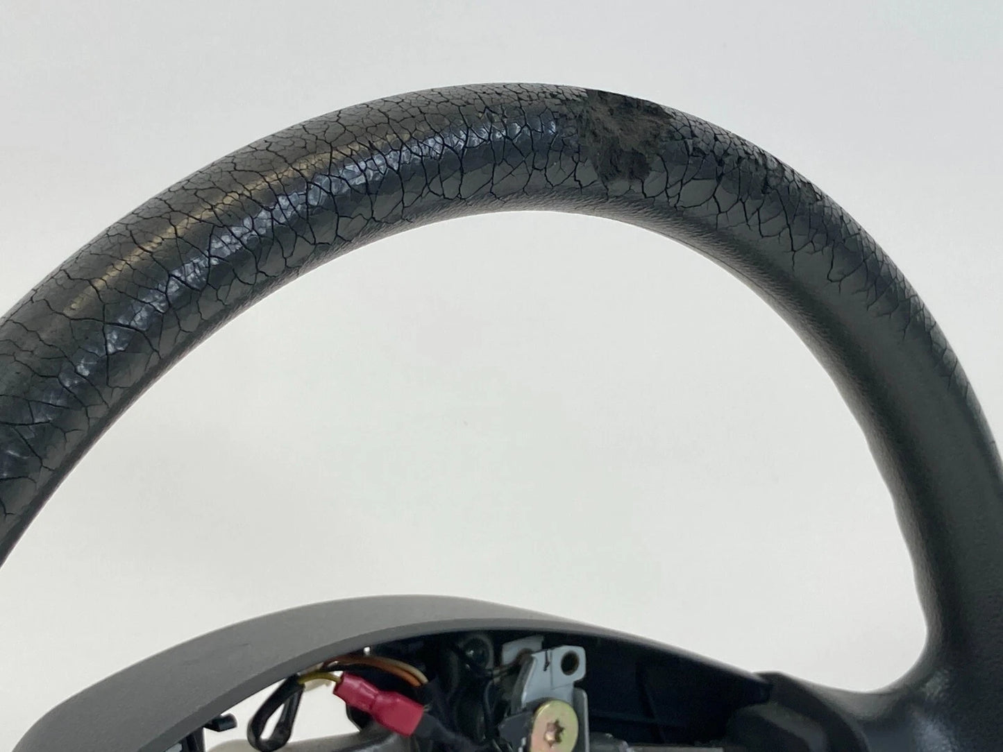 2005-2010 KIA SPORTAGE STEERING WHEEL 4 SPOKE BLACK W/ CRUISE CONTROL SWITCH OEM