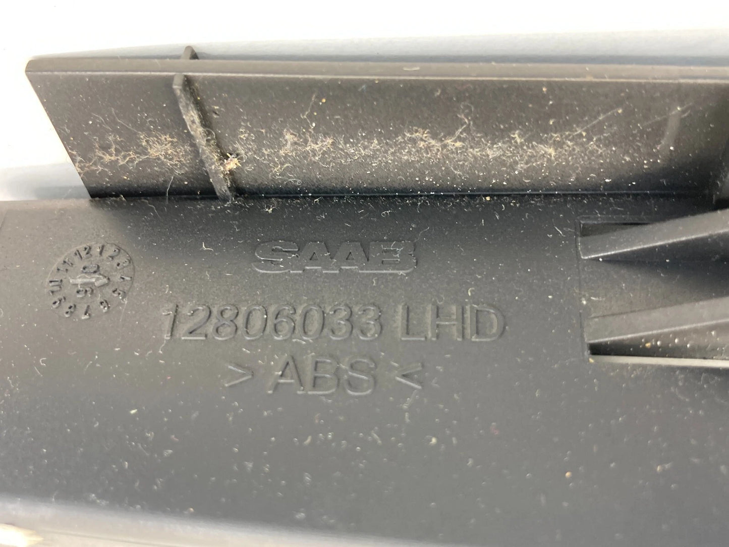 2003-2009 SAAB 9-3 CENTER CONSOLE PLUG OUTLET & STORAGE COMPARTMENT 12806033 OEM