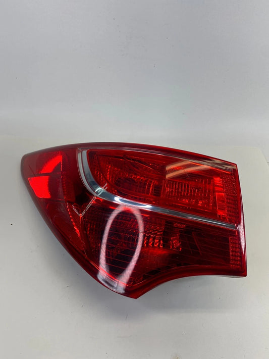2013-2016 HYUNDAI SANTA FE SPORT REAR LEFT OUTER TAIL LIGHT LAMP 92401-4Z0 OEM