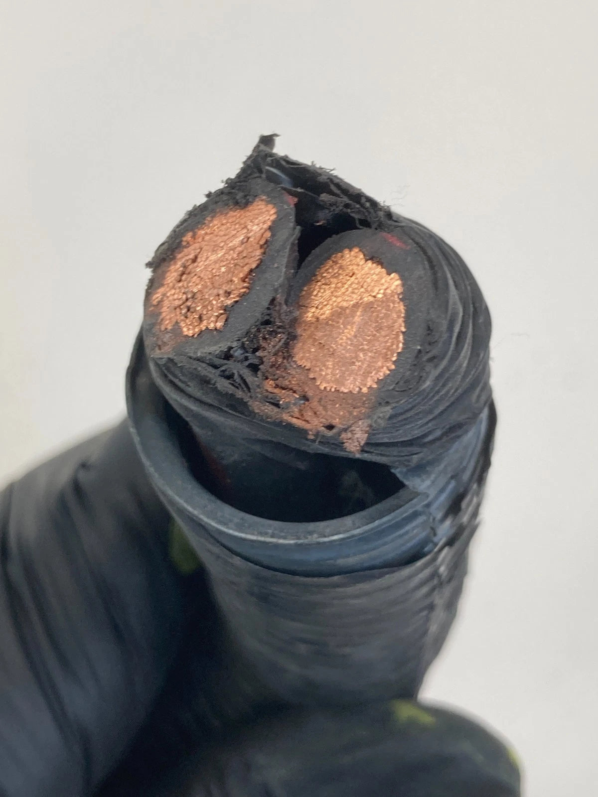 2002-2006 NISSAN ALTIMA POSITIVE BATTERY CABLE TERMINAL FUSIBLE LINK BLOCK OEM